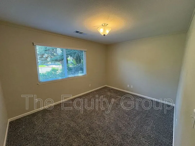 4230 W Grove Ct — Photo 7