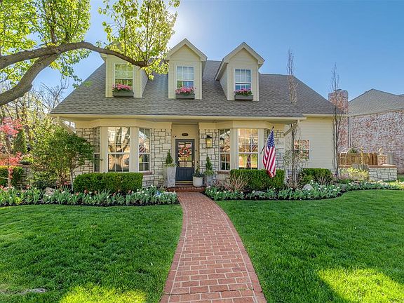 3rd image of 11916 Maple Hollow Ct