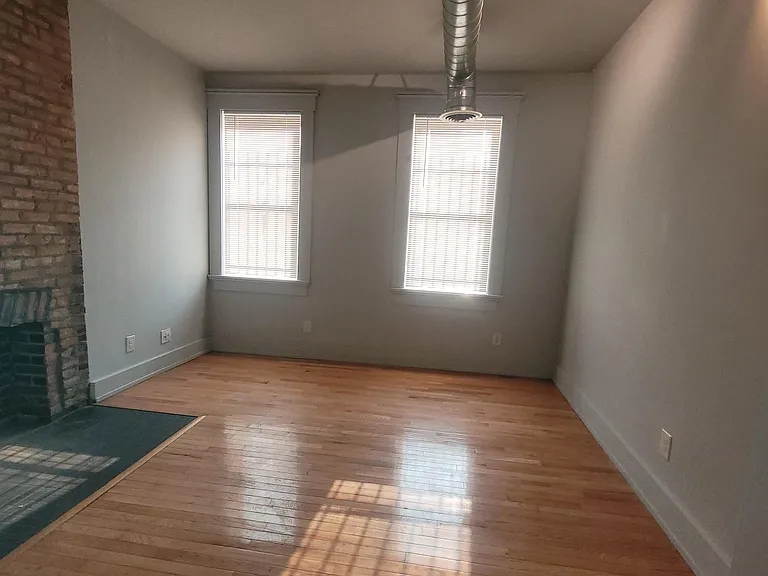 1669 Hamer St #1 — Photo 14