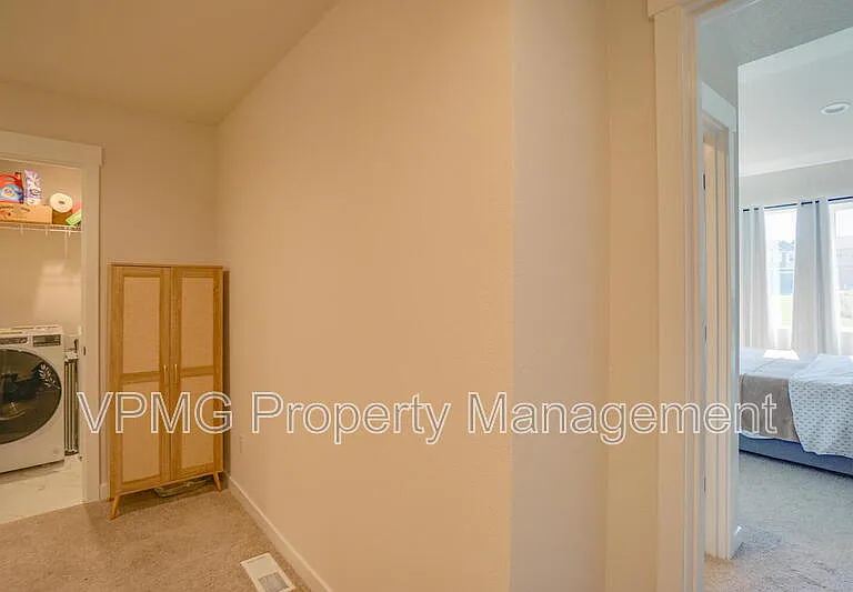 18402 NE 46th Pl — Photo 16