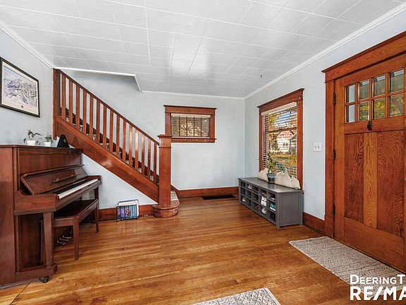 3rd image of 3267 College Ave NE