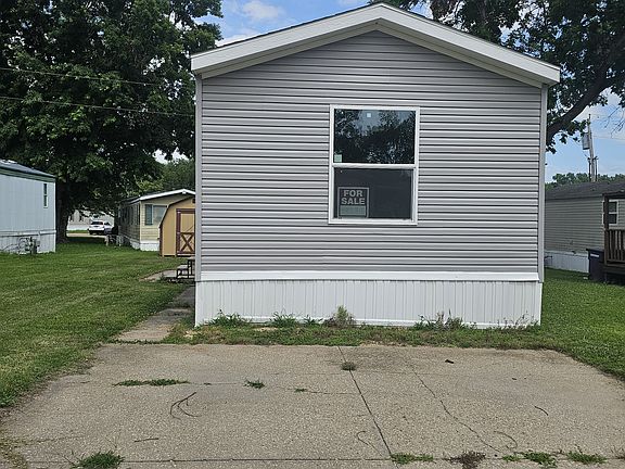2nd image of 3859 Butternut Dr #63