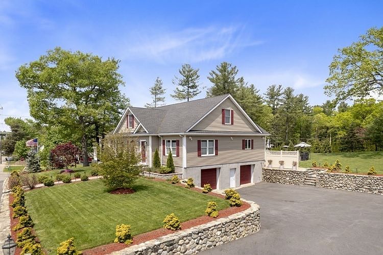 219 Main St, Foxboro, MA 02035 Zillow