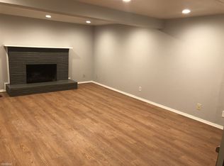 930 N Cedar St, Tacoma, WA 98406