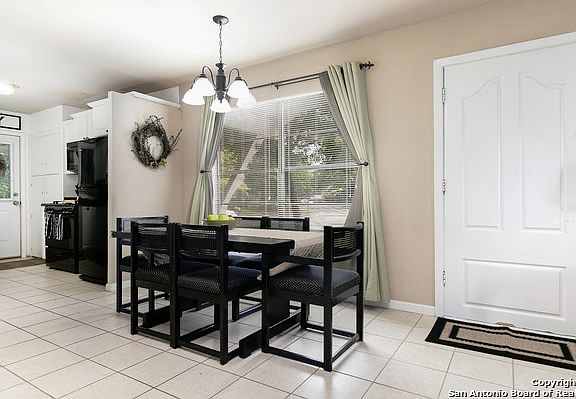 5th image of 3026 Greenacres