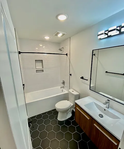 4059 Olive St #1 — Photo 7