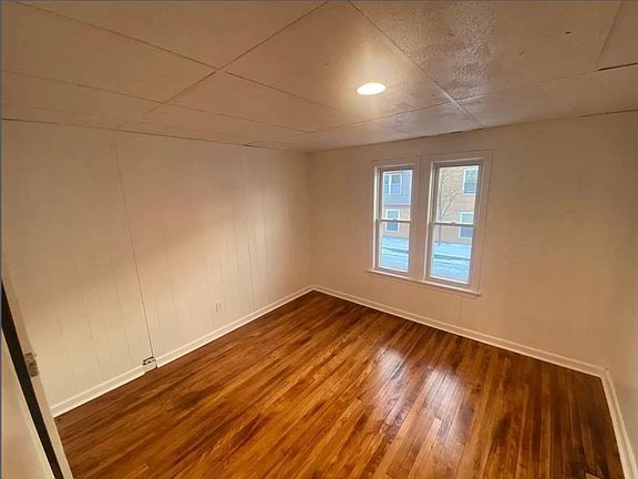 3rd image of 73 Southgate St