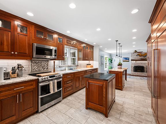 5th image of 7362 Clifton Rd