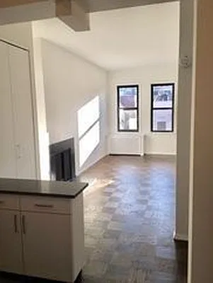 Rented by Bond New York | media 2