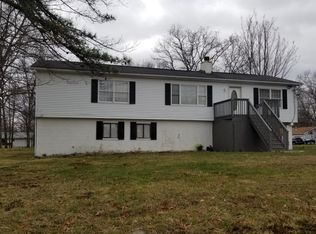 235 Mountain Top Cir, Bushkill, PA 18324