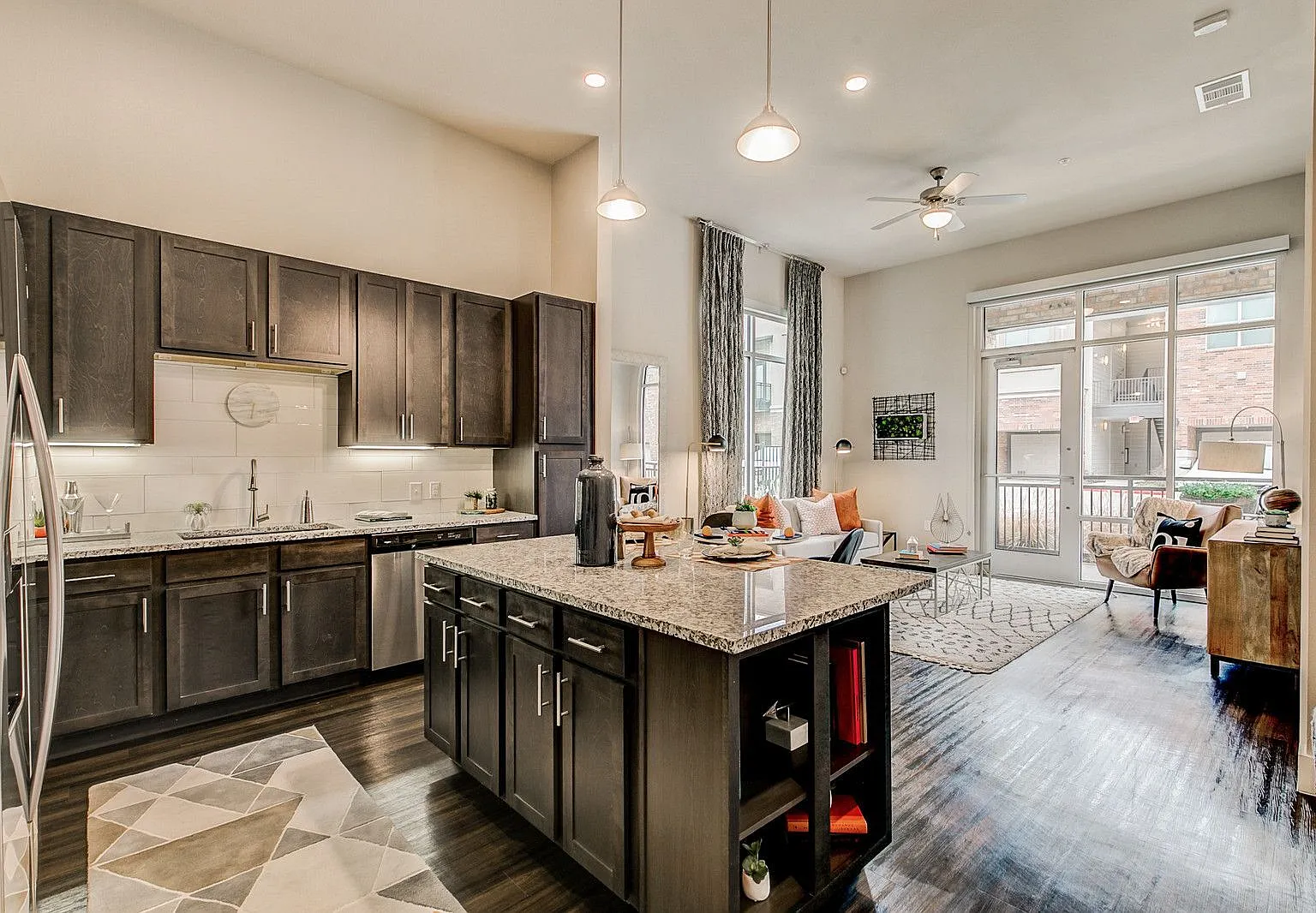 Eastbank River Walk Townhomes & Apartments — Photo 1