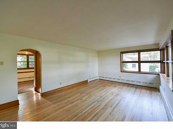 5th image of 1286 S Keim St