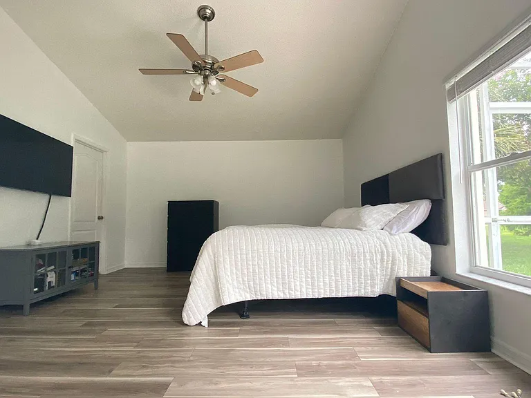 2840 Runyon Cir — Photo 9