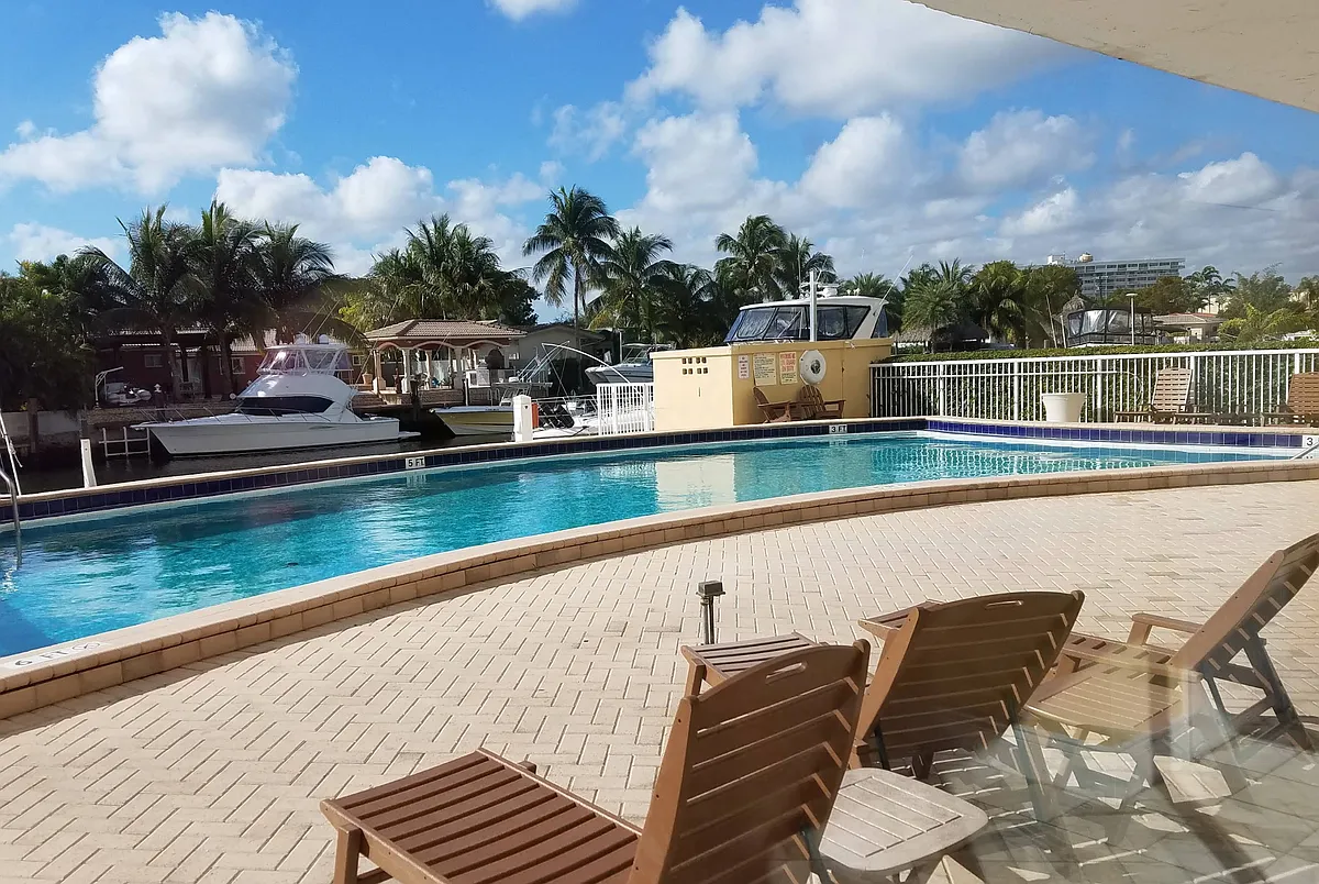 pool - 2020 NE 135th St #310
