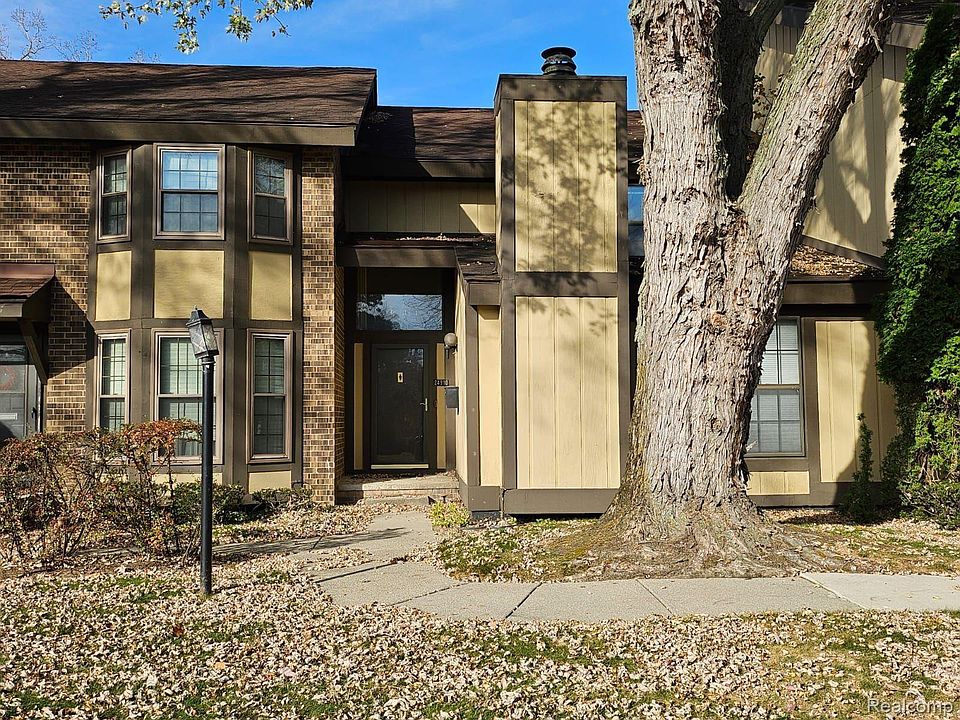 1st image of 24910 Glenbrooke Dr