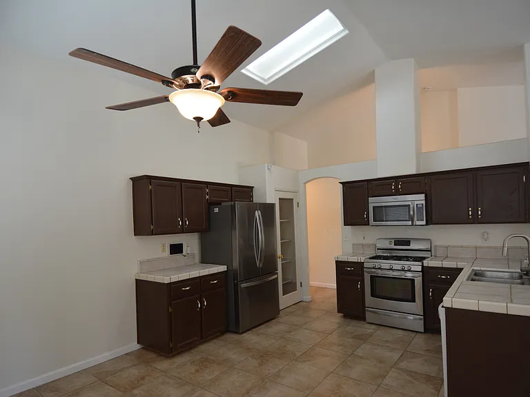 10802 Anacostia Way — Photo 3