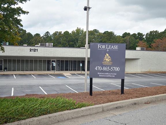 5th image of 2121 Fountain Dr Ste F
