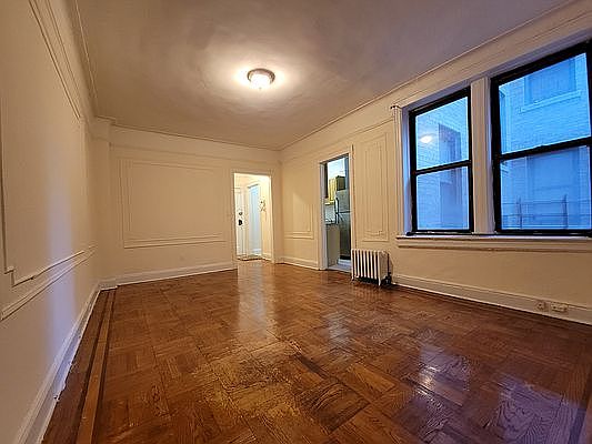 4th image of 4415 43rd Ave #2H