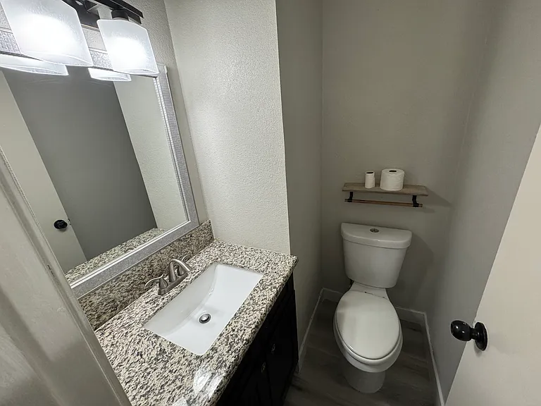 110 Panorama Dr #C — Photo 17