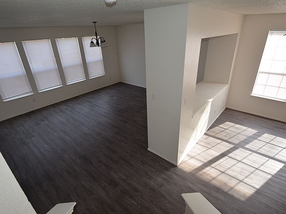 3rd image of 10076 Chapel Oak Trl