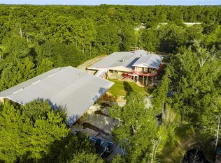 9800 Ramzi Dr, Conroe, TX 77303