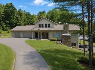 25 Larchmont Rd, Owego, NY 13827