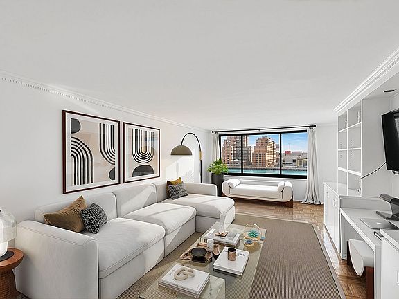 3rd image of 530 E 72nd St APT 3F