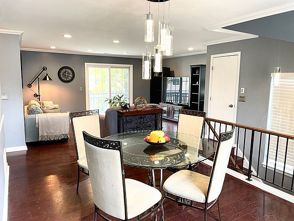 4th image of 2142 Southwind Cir #10-4