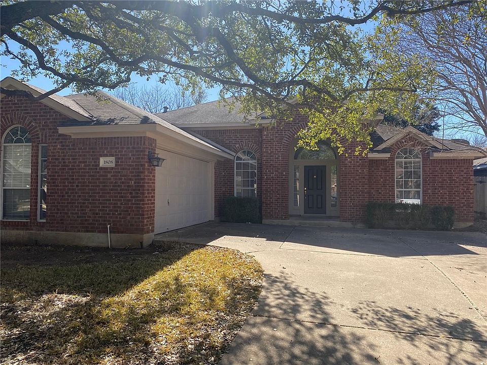 1st image of 1808 Feather Nest Dr