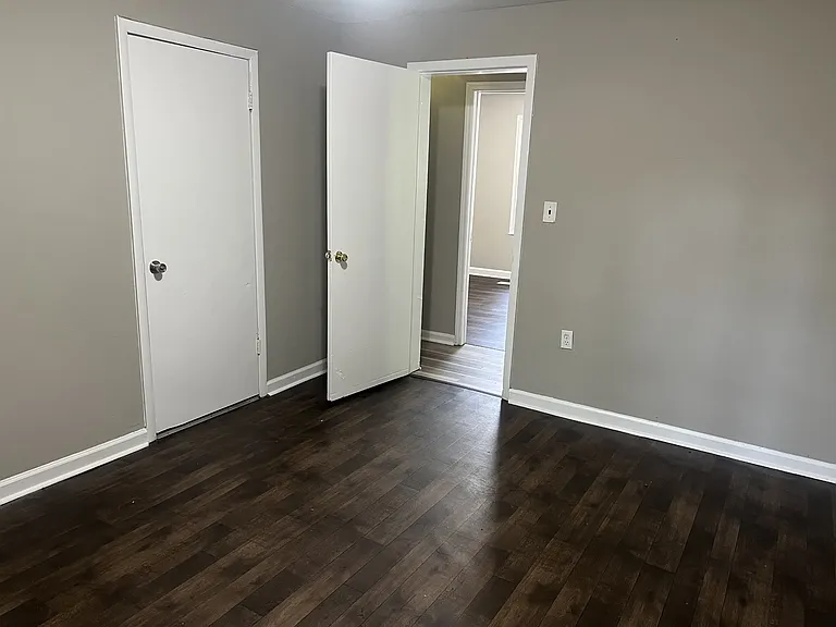 1409 Bradt St — Photo 13