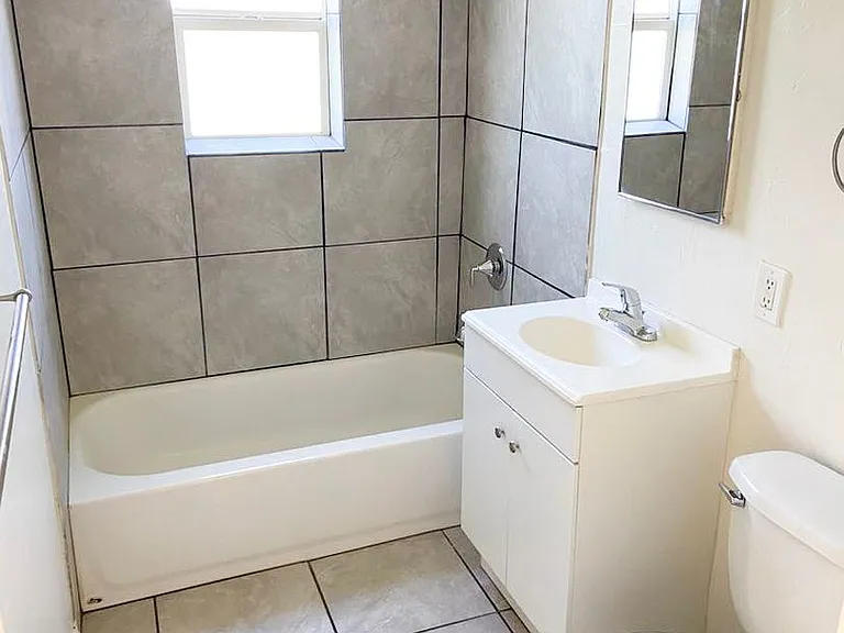 3905 Huron St — Photo 12