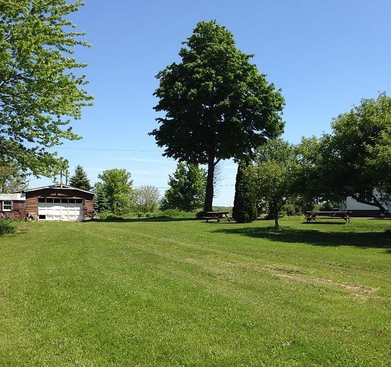 2nd image of 14368 Medina Rd