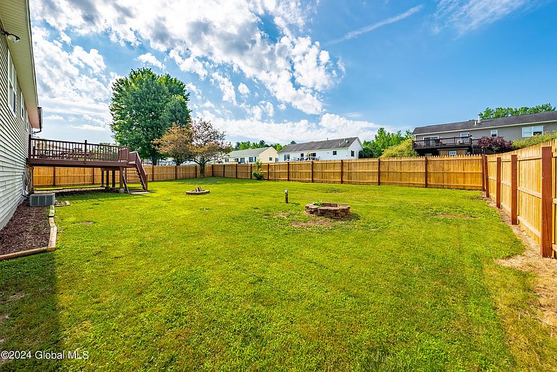 5th image of 18 Colby Avenue