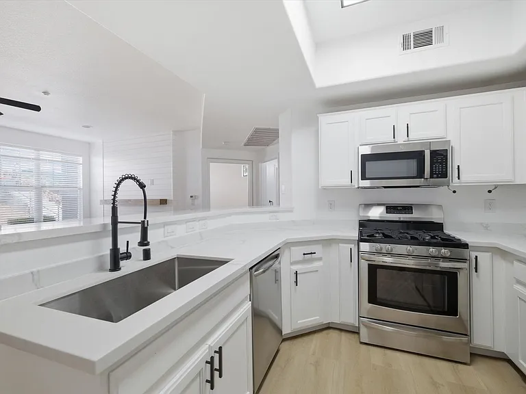 5855 Valley Dr #1022 — Photo 9