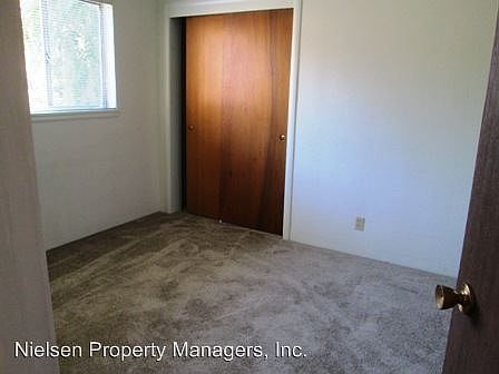 4th image of 2414 Capitol Ave APT 06