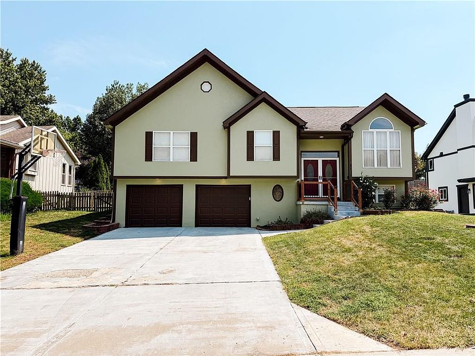1st image of 4513 NE Webster Dr