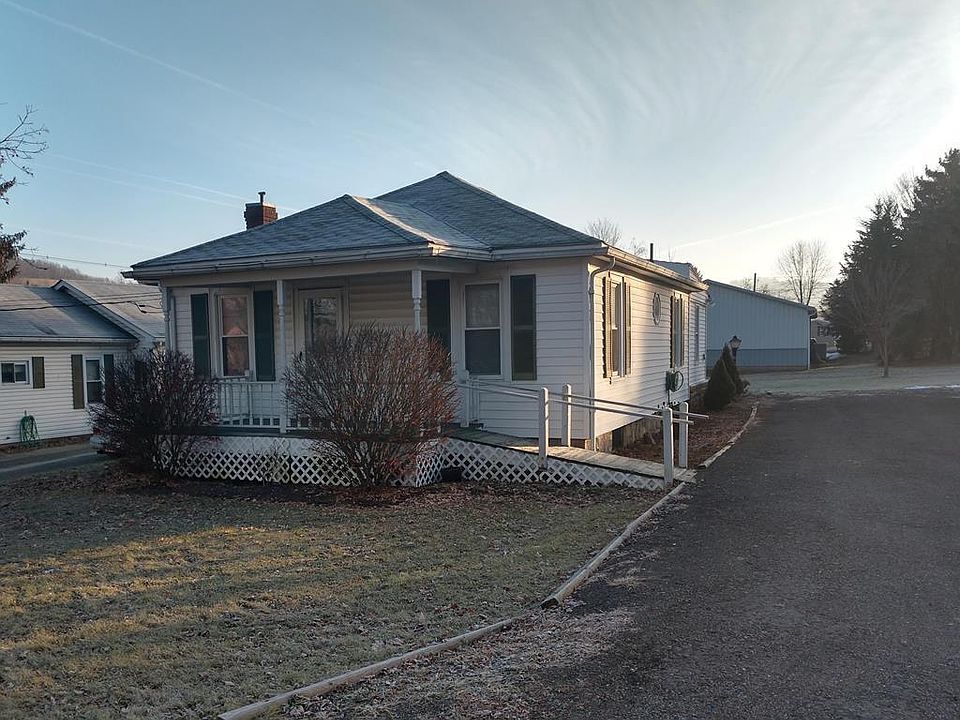 1st image of 2021 Yale St