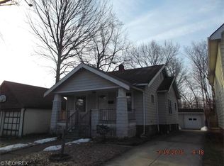 20577 Woodstock Ave, Fairview Park, OH