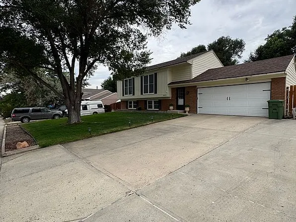 812 Eisenhower Dr, Rock Springs, WY 82901