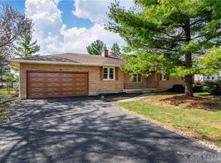 180 E Evanston Rd, Tipp City, OH 45371