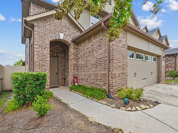 3rd image of 1412 Lake City Ln