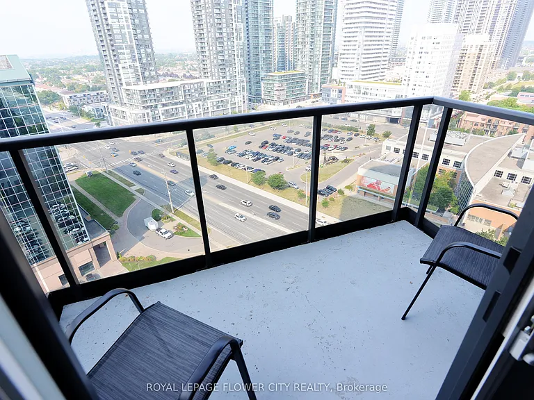 330 Burnhamthorpe Rd W #1902 — Photo 28