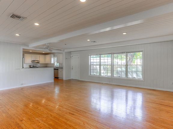 4th image of 3808 W Palmira Ave