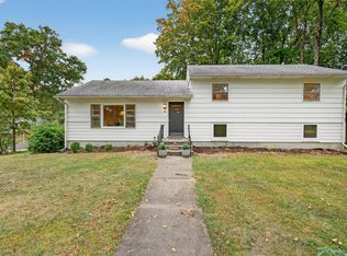 25 Cherry Hill Rd, New Paltz, NY 12561