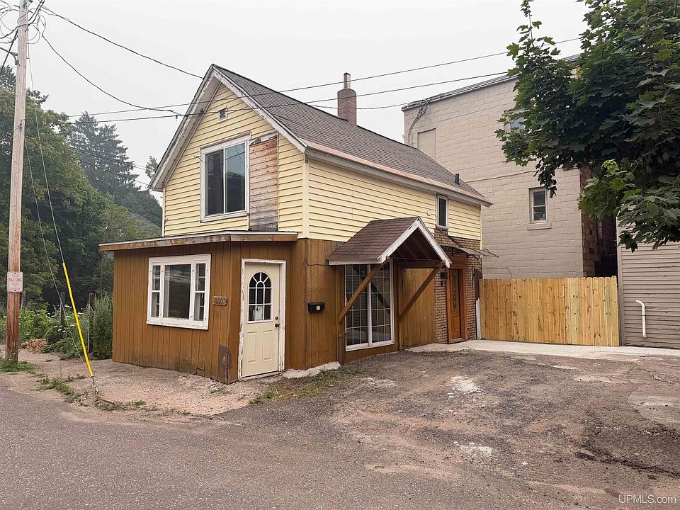 1st image of 860 W Franklin St