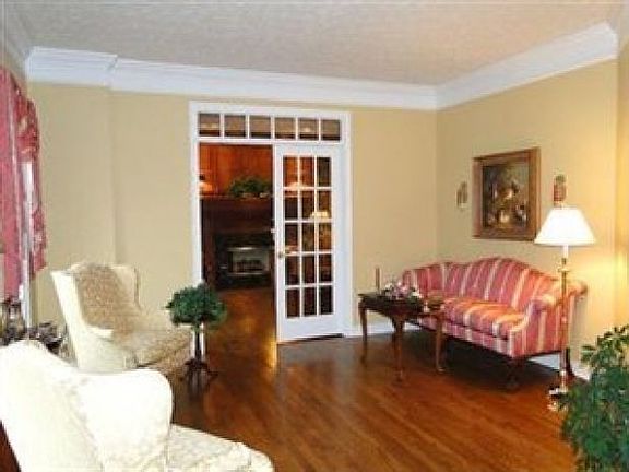 3rd image of 8655 Virginia Dr