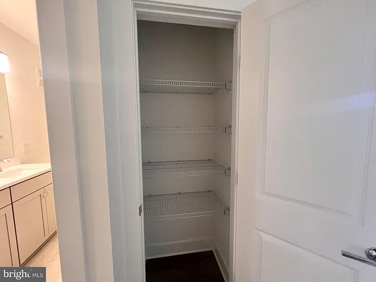 10840 Cedar Ave — Photo 15