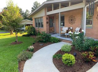 1106 Ridge Rd, Hartwell, GA 30643