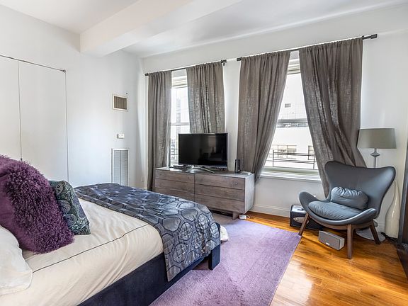 4th image of 88 Greenwich St APT 1216