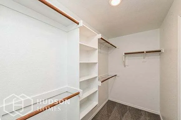1401 Silver Maple Ln — Photo 14